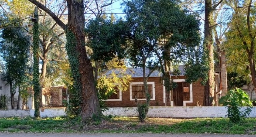 TERRENOS Y CASA EN VENTA
